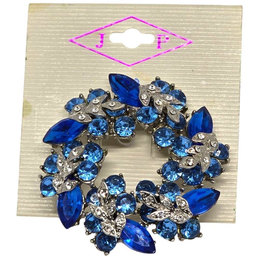 JP Blue Crystal Rhinestoneβ Wreath Brooch Pin Silver Tone Floral Design